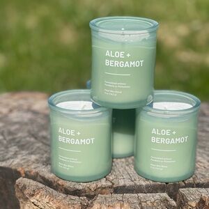 Aloe + Bergamot Scented Candle - Green